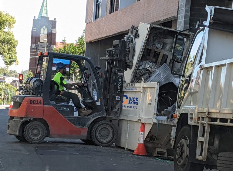 Dial a Tip provides rubbish skip bin hire Western Sydney Prices